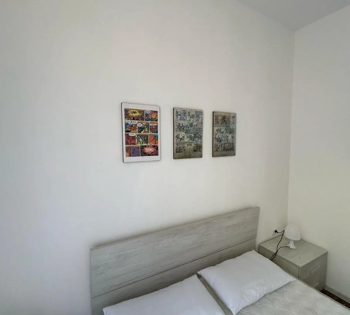 L'Affaire Du Collier Hotel Bergamo 0*,  Italy